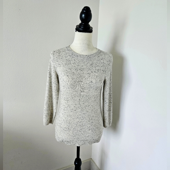🔥TALBOTS 100% cashmere gray sweater size SX 🔥 - Picture 1 of 8